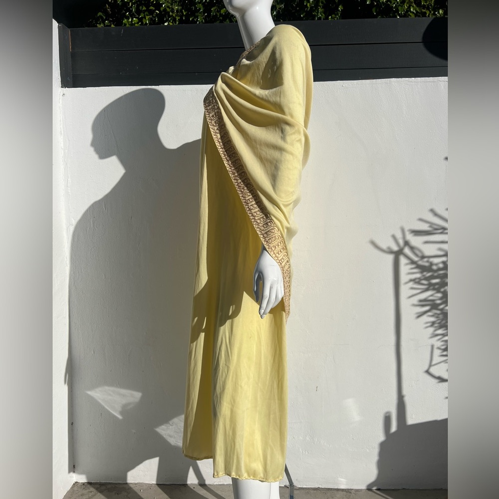 VTG Cocoon Cape Canary Yellow Gown - Picture 4 of 14